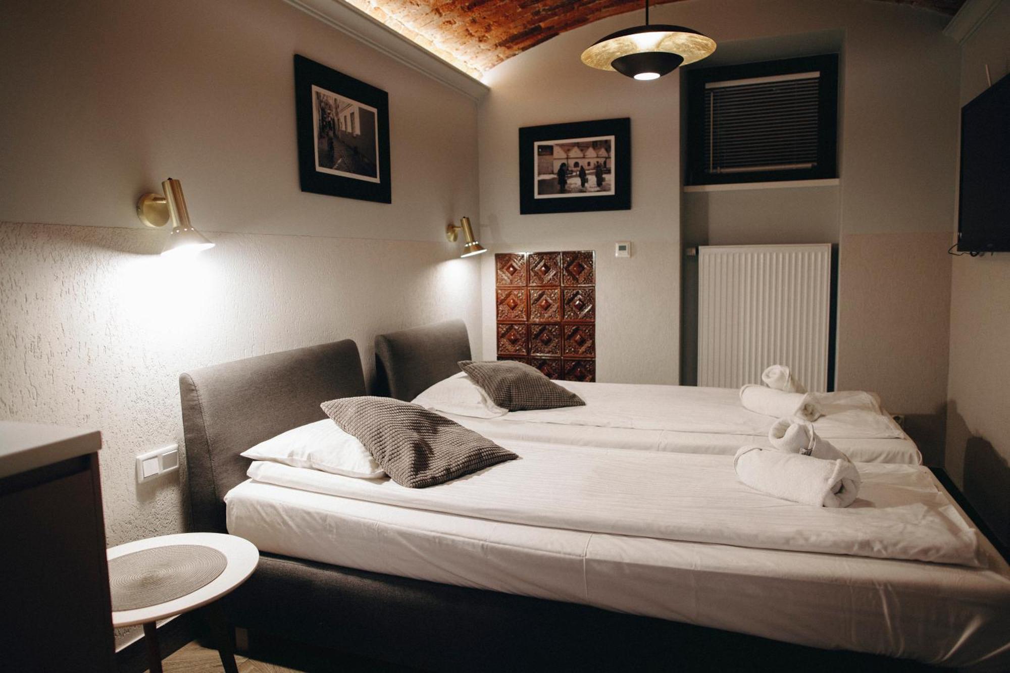 Platan Apartments-5 min Main sqr-large bed-unique Cracovie Extérieur photo